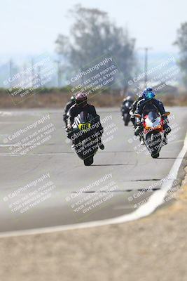 media/Sep-20-2025-TrackDaz (Sat) [[27f0cde673]]/B Group/220pm (Turn 9)/